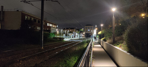 OnePlus 7T la nuit
